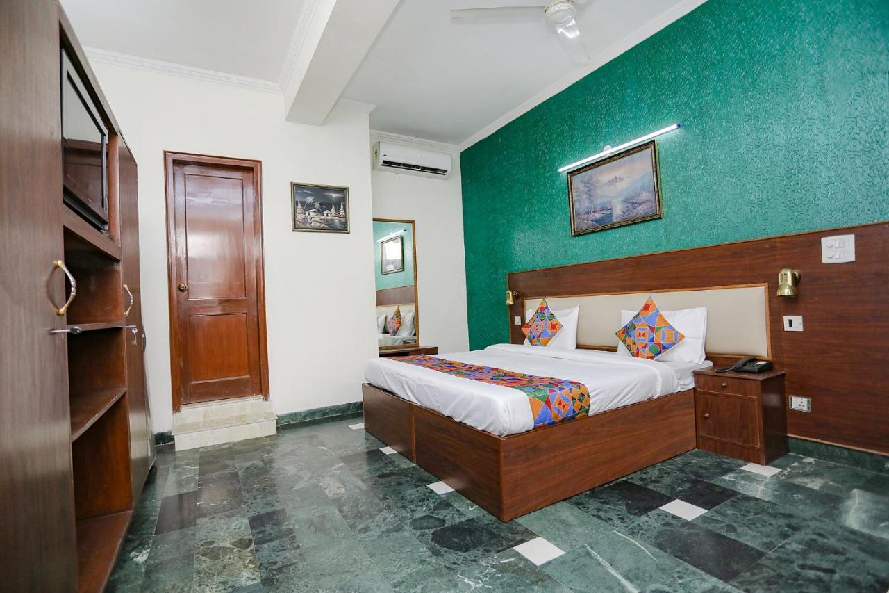 Fabexpress Primero I Gurgaon Exterior photo