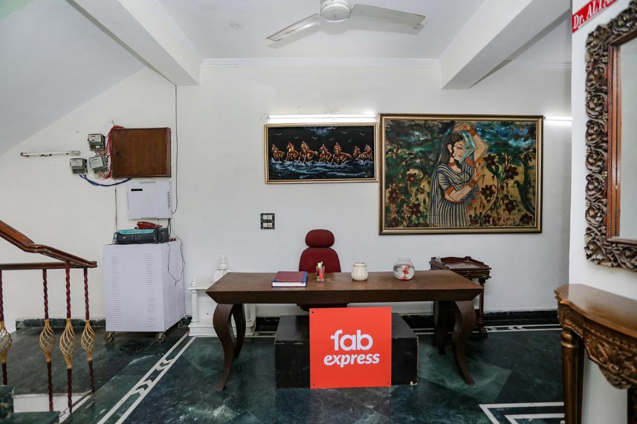 Fabexpress Primero I Gurgaon Exterior photo