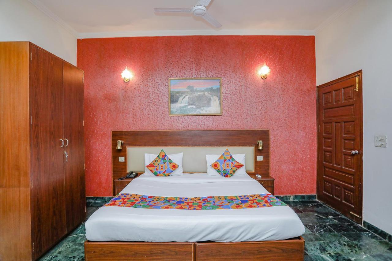 Fabexpress Primero I Gurgaon Exterior photo